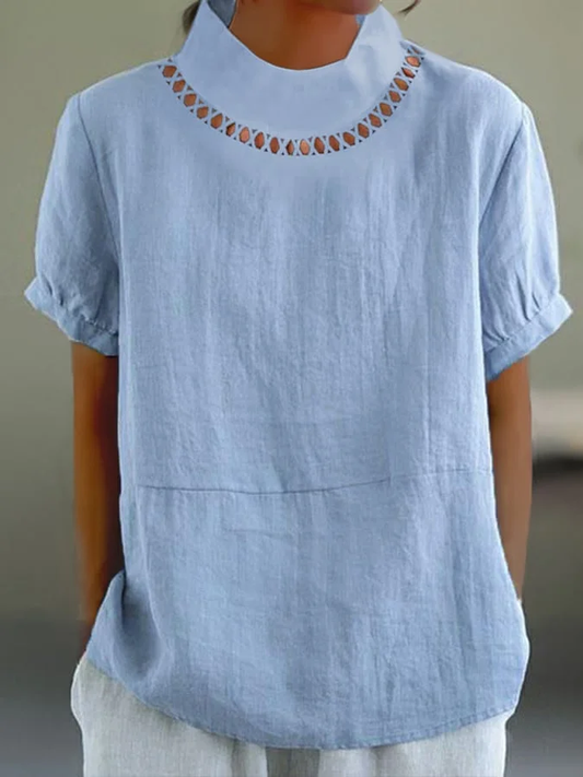Women's blouse – Relaxed fit – Cuffed short sleeves – Openwork collar – Breathable fabric