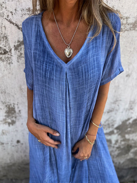 Women's dress – Relaxed fit – Breathable fabric – V-neck – Flowing short sleeves