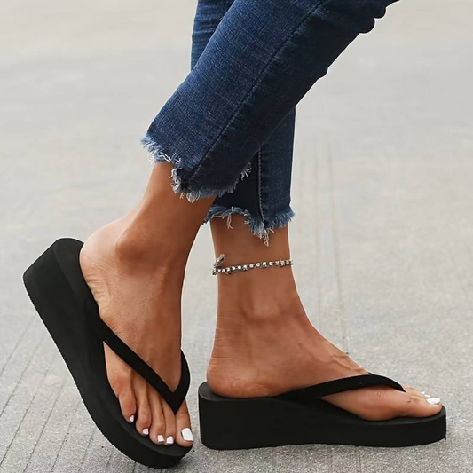 Wedge flip-flops for women – Thick sole – Minimalist strap – Casual comfort