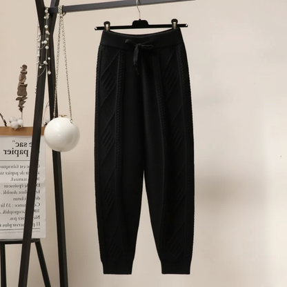 Alice Relaxed Fit Jogger | Cable Knit Ankle-Length Jogger