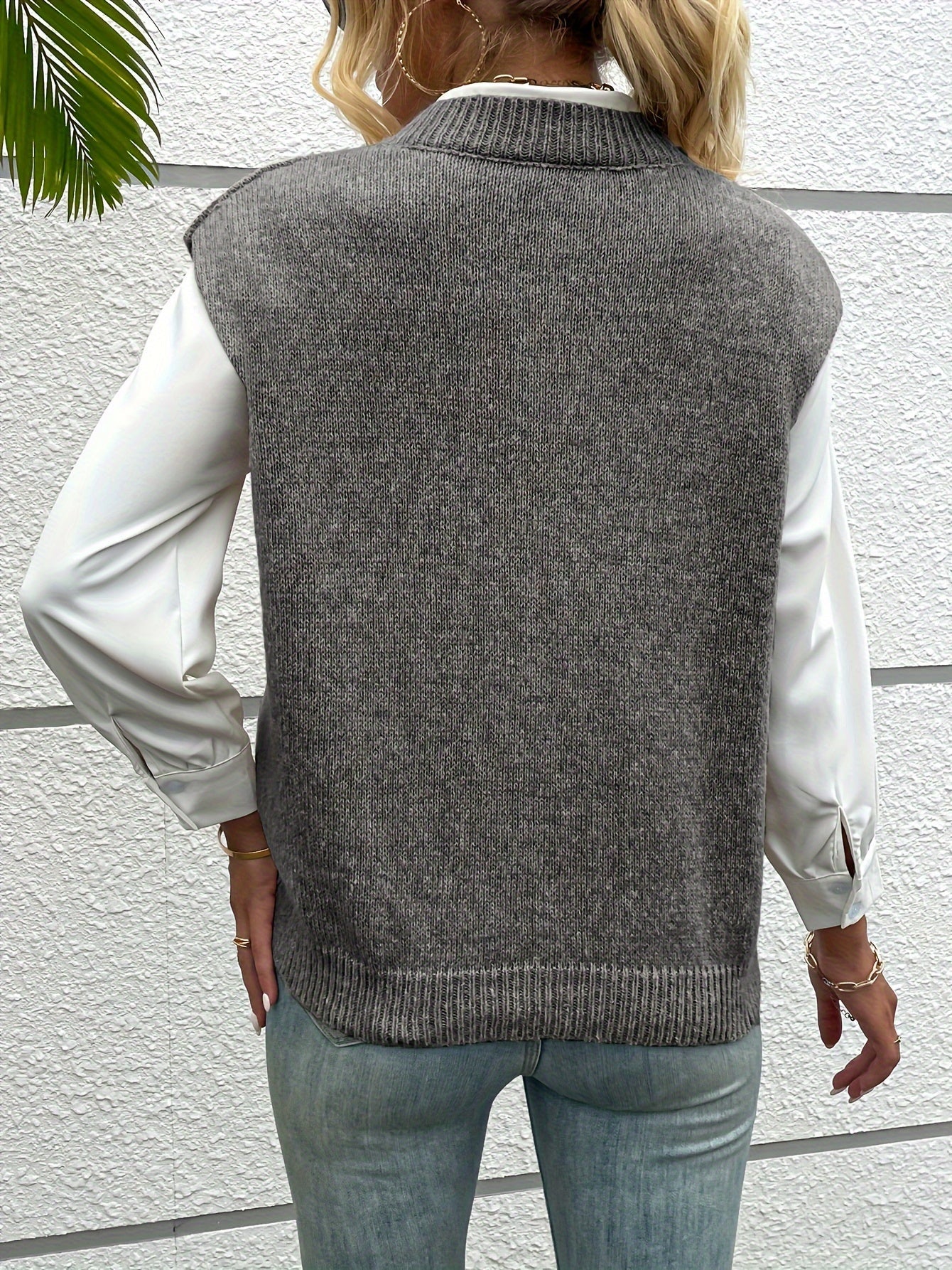 Rosa Relaxed Fit Sweater Vest | V-Neck Ribbed Sweater Vest