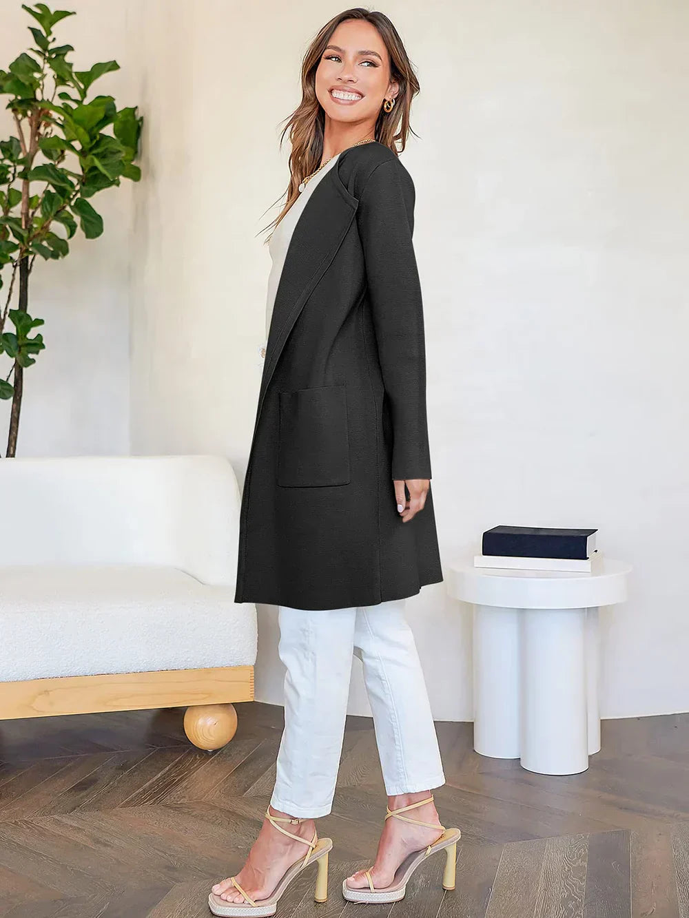 Manteau femme mi-long – Laine mélangée – Coupe droite – Col large – Style épuré