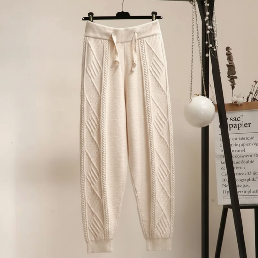 Alice Relaxed Fit Jogger | Cable Knit Ankle-Length Jogger