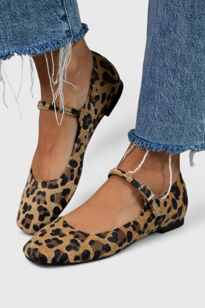 Leopard Print Square Toe Mary Jane Flats for Women – Secure Fit & Comfort