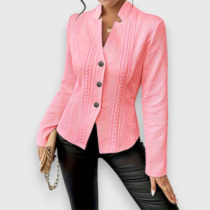 Veste femme – Coupe cintrée – Maille douce texturée – Longueur hanches – Col à revers