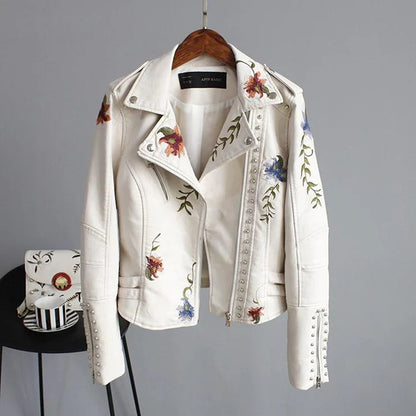 Blouson biker femme – Coupe cintrée – Broderie florale – Détails cloutés – Léger