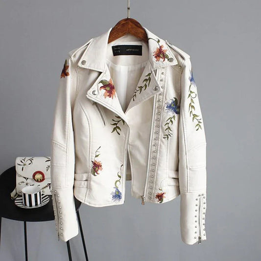 Blouson biker femme – Coupe cintrée – Broderie florale – Détails cloutés – Léger