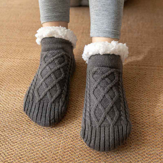 Ilaria Fleece Ankle Socks | Cable Knit Plush Cuff Socks