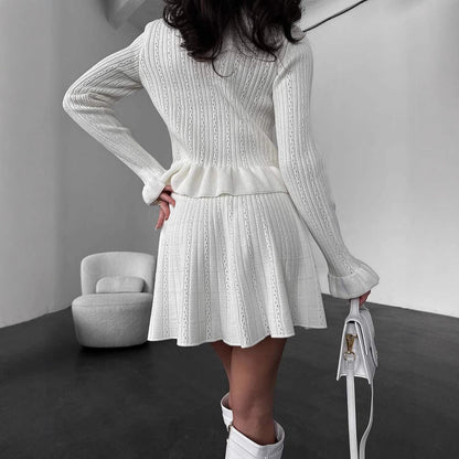 Ensemble Femme – Haut Col V Manches Longues – Jupe Mini Évasée – Maille Côtelée Douce