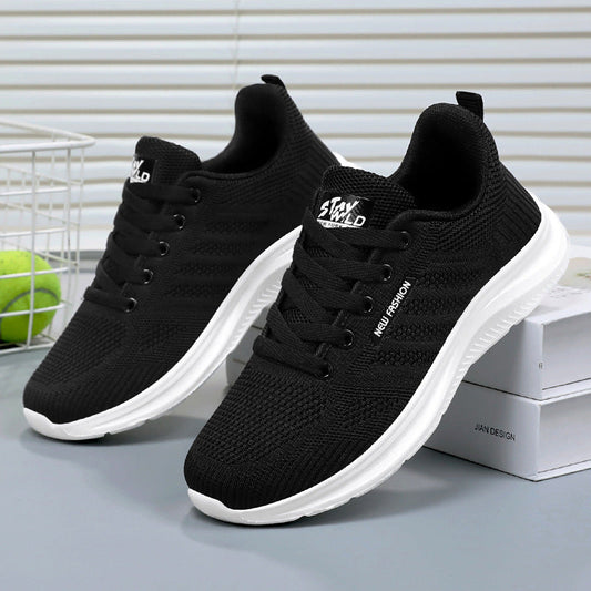 Women's running shoes – Lightweight sole – Low-top lace-up design