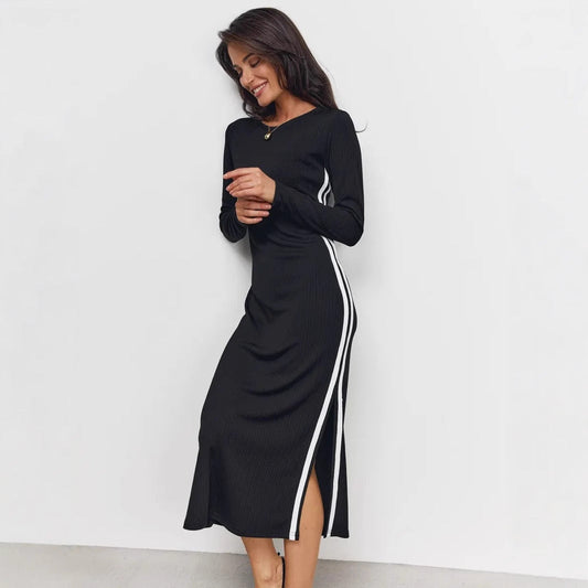 Robe longue femme – Coupe slim – Manches longues – Fente latérale – Maille côtelée