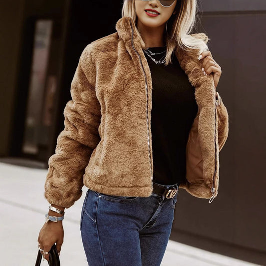 Women's faux fur coat – Oversized cut – Stand-up collar – Zipper closure