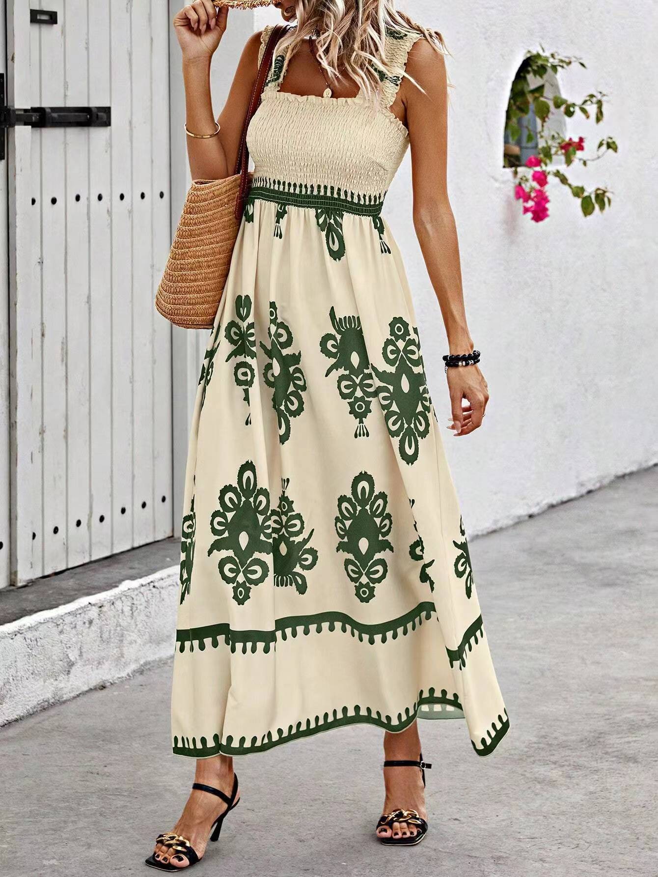 Robe longue femme – Bustier smocké – Bretelles larges – Coupe fluide imprimée