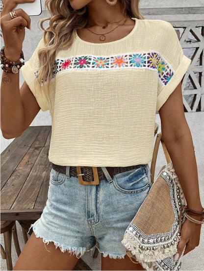 Women's Blouse – Loose Fit – Breathable Crinkled Fabric – Bohemian Embroidered Detail