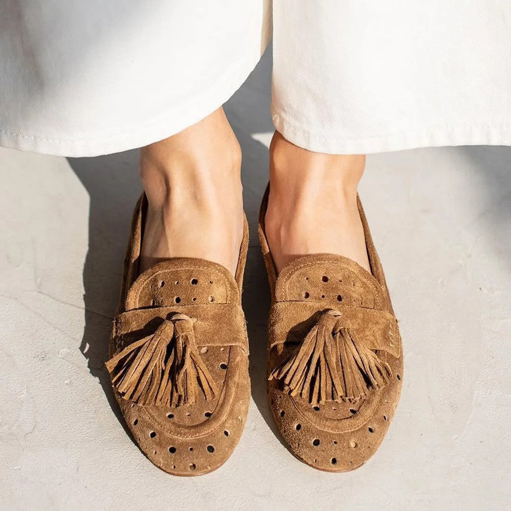 Mocassins femme – Talon épais confortable – Détail perforé – Frange élégante