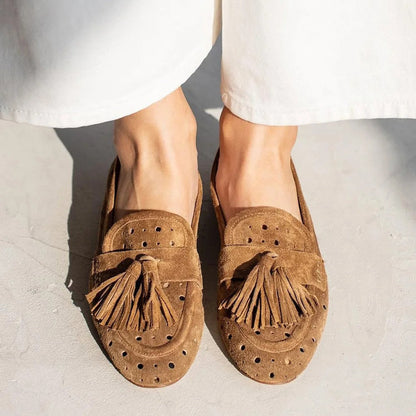 Mocassins femme – Talon épais confortable – Détail perforé – Frange élégante
