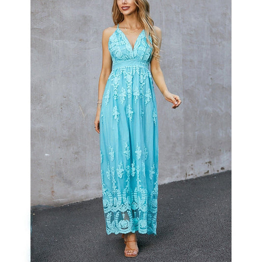 Women's long dress – Lightweight fabric – Elegant cut – Floral embroidery – Sleeveless