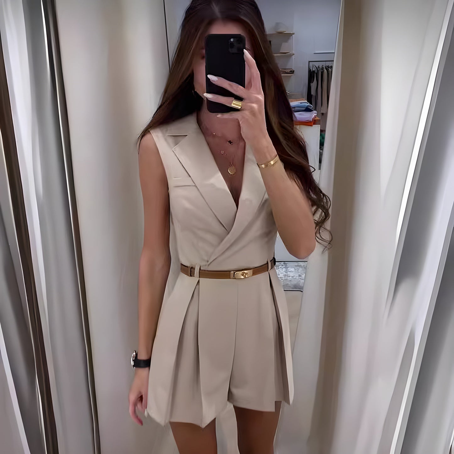 Women's jumpsuit – Sleeveless – Deep V-neck – Fitted cut – Belted waist