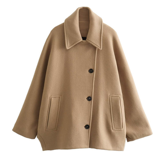 Veste en laine femme – Coupe oversize – Col large – Boutonnage avant – Poches plaquées