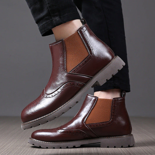 Men's Chelsea boots – Shiny – Brogue detail – Slip-on fit – Ankle