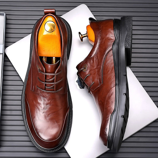 Men's dress shoes – Round toe – Lace-up closure – Sturdy sole