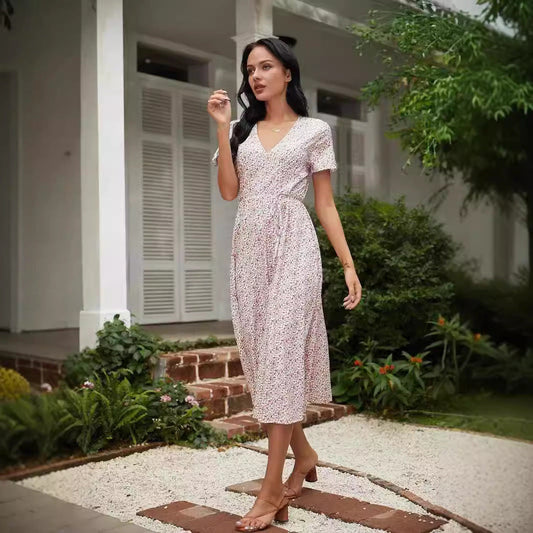 Women's midi dress – V-neck – Fluid cut – Floral pattern – Breathable fabric