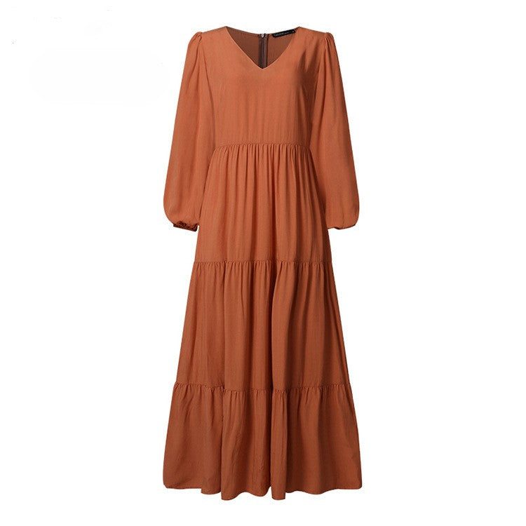 Versatile bohemian dress with long sleeves and ruffles