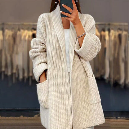 Cardigan femme – Maille épaisse – Coupe oversize – Manches longues – Poches plaquées