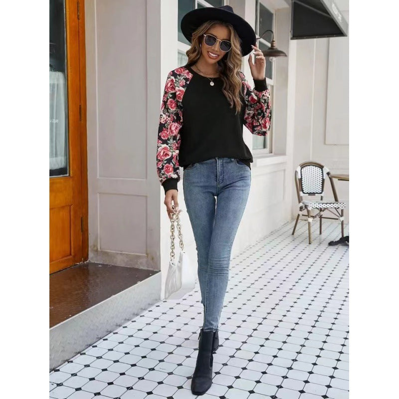 Women's sweatshirt – Relaxed fit – Floral print sleeves – Soft knit
