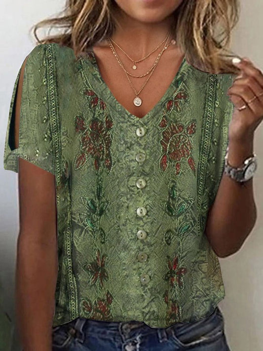 Women's blouse – Relaxed fit – Buttoned V-neck – Bohemian embroidery – Lightweight fabric