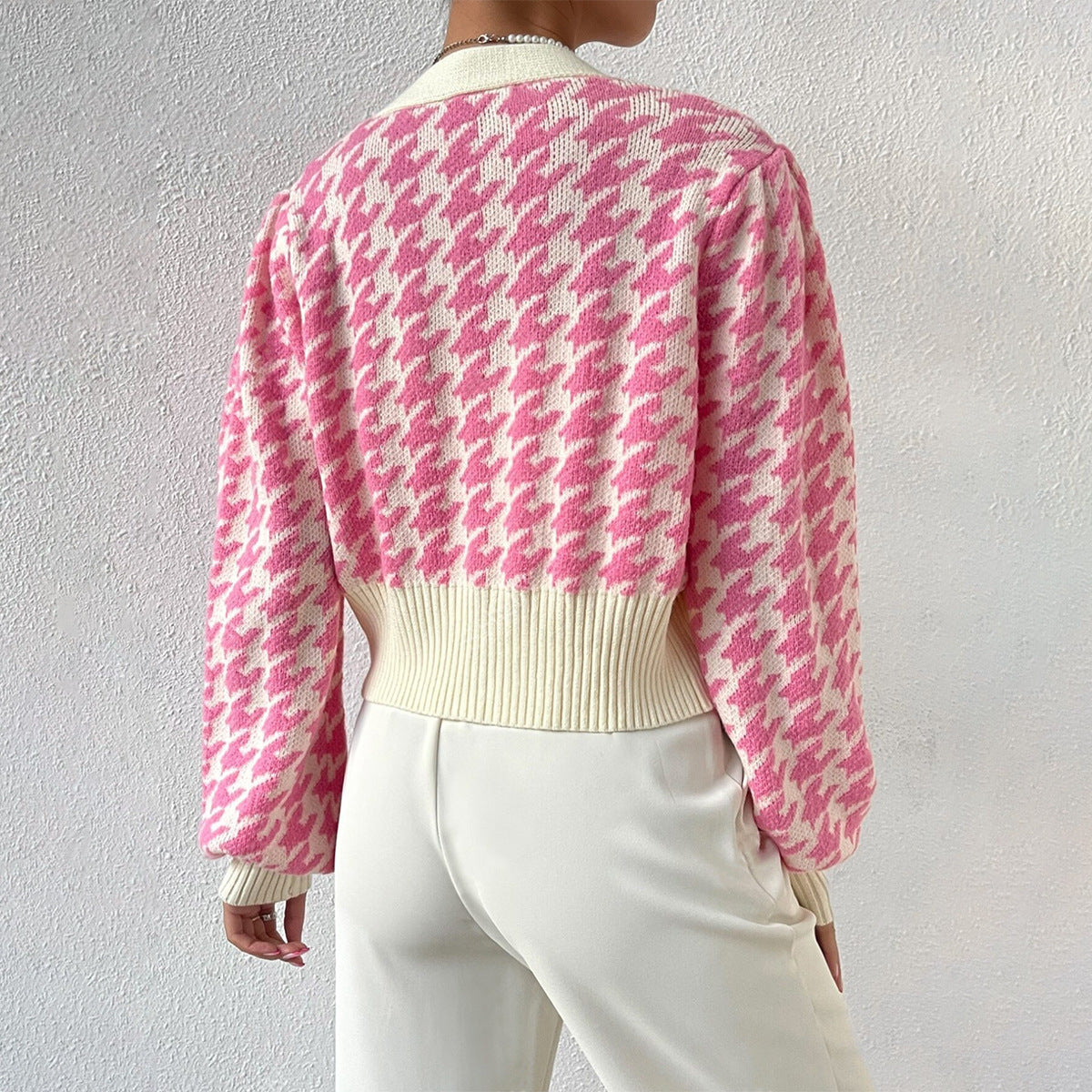 Gilet Femme – Maille Douce – Motif Pied-de-Poule – Coupe Courte – Manches Bouffantes