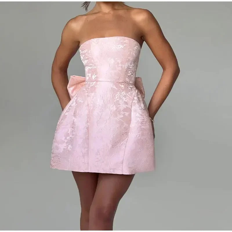 Women's Mini Dress – Sweetheart Neckline – Structured Jacquard Fabric – Elegant Back Bow