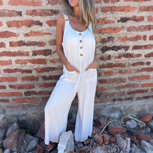 Women's jumpsuit – Loose fit – Wide legs – Wide straps – Decorative buttons