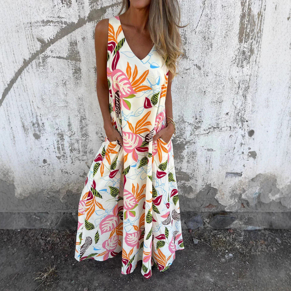 Women's long dress – Sleeveless – Flared cut – Breathable fabric – Tropical print