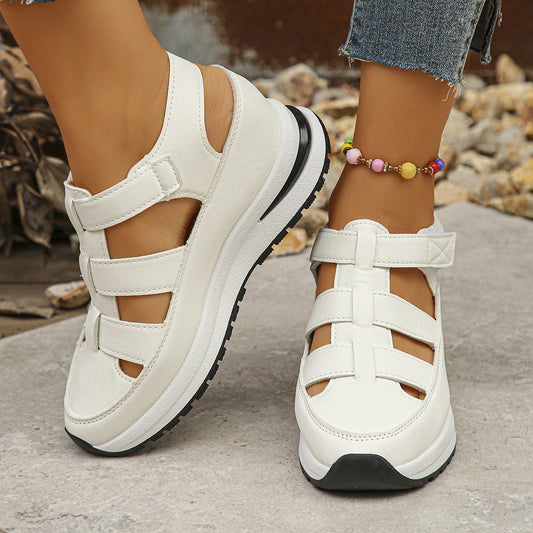 Women's wedge-heel sandals – Closed toe – Cut-out – Adjustable strap – Platform sole