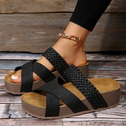 Women's sandals – Wedge sole – Braided criss-cross straps – Open-toe comfort