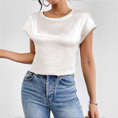 Women's short-sleeve shirt – Relaxed fit – Luxurious fabric – Shiny finish