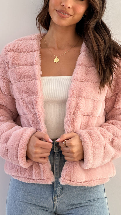Veste femme courte – Coupe structurée – Design matelassé – Ouverture frontale