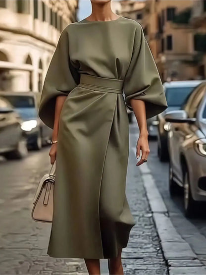 Robe midi femme – Coupe évasée structurée – Taille ceinturée – Manches évasées