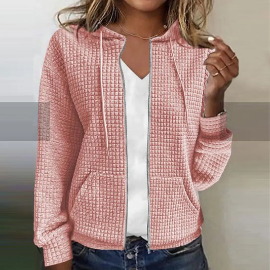 Veste à capuche femme – Coupe droite – Texture matelassée douce – Fermeture zippée