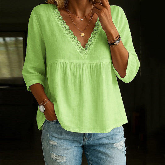 T-shirt femme col V – Coupe décontractée – Fibres naturelles – Manches 3/4 – Détail dentelle