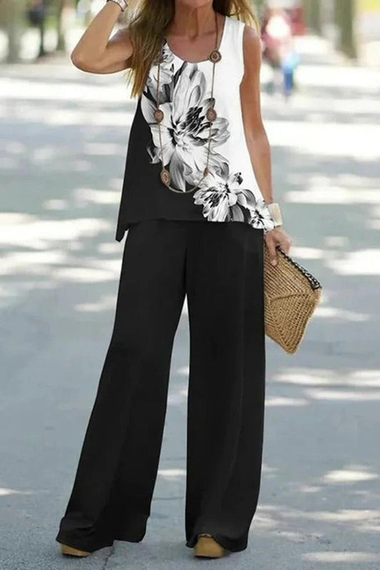 Two-piece set for women – Loose fit – Round neck – Floral print – Side buttons