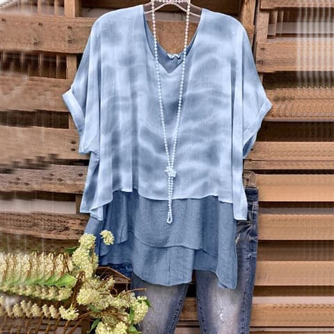 Women's blouse – Flowy fit – Breathable fabric – Short sleeves – V-neck – Layered style