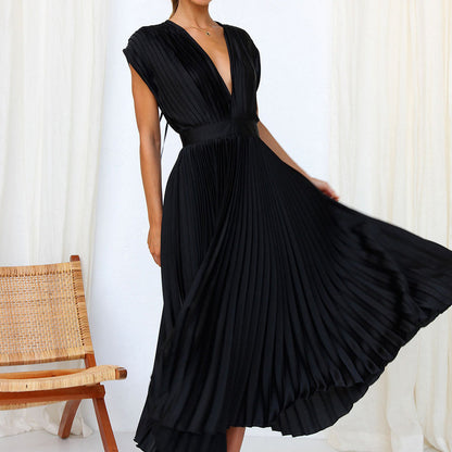 Women's midi dress – Sleeveless – Flared cut – Pleated fabric – Elegant open back