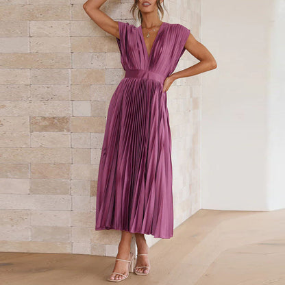 Women's midi dress – Sleeveless – Flared cut – Pleated fabric – Elegant open back