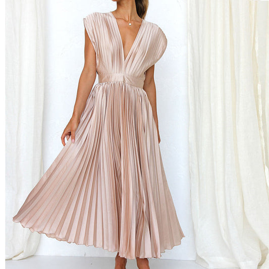 Women's midi dress – Sleeveless – Flared cut – Pleated fabric – Elegant open back
