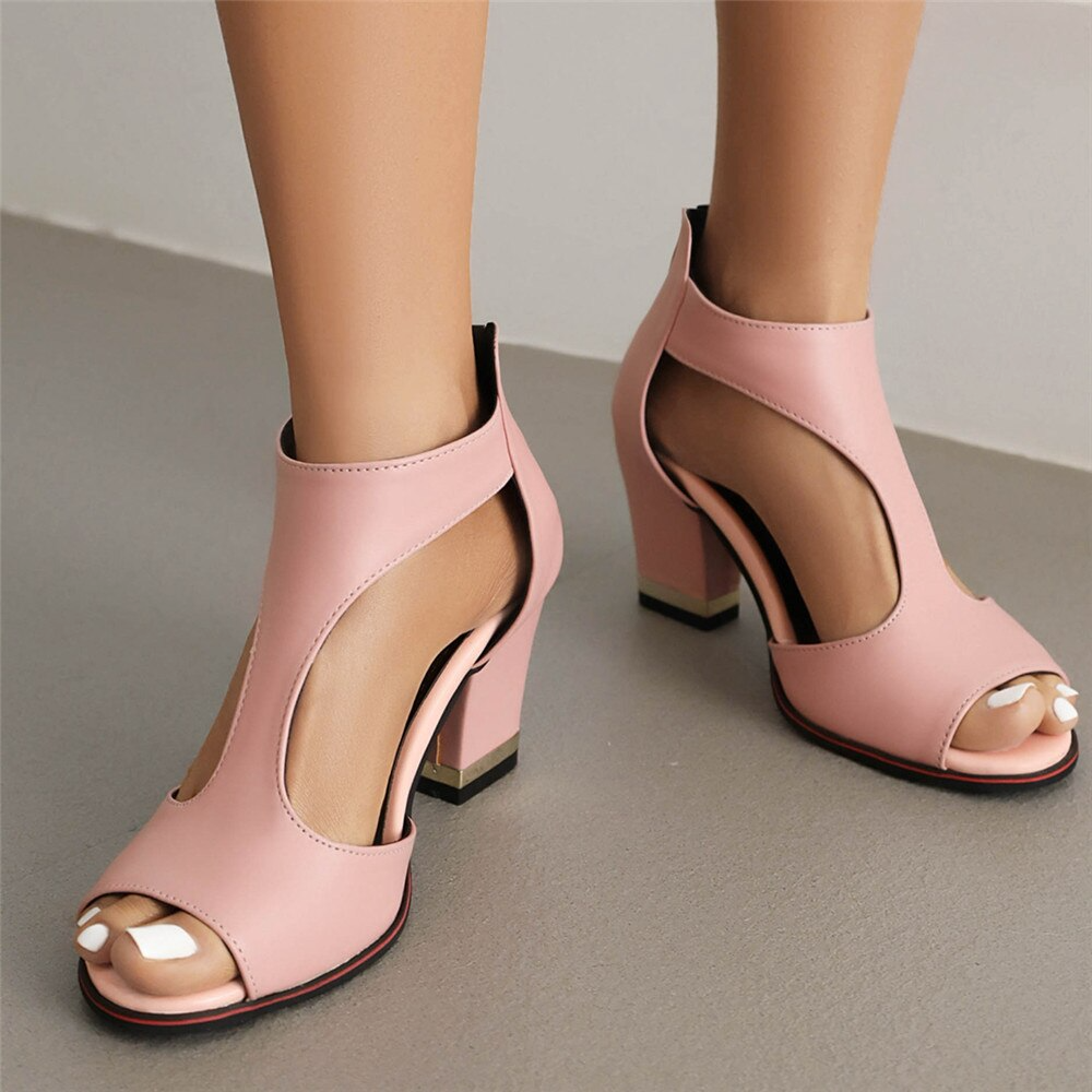 Women's heeled sandals – Stable block heel – Open toe – Side cut-outs – Ankle strap