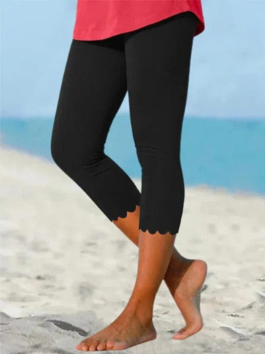 Women's short legging – Slim fit – Scalloped hem – Breathable stretch fabric