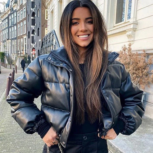 Veste matelassée femme – Effet cuir – Coupe oversize – Longueur courte – Col montant