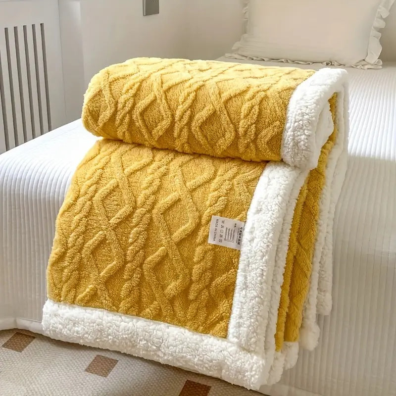 Cozy Sherpa Texture Throw Blanket With Plush Lining